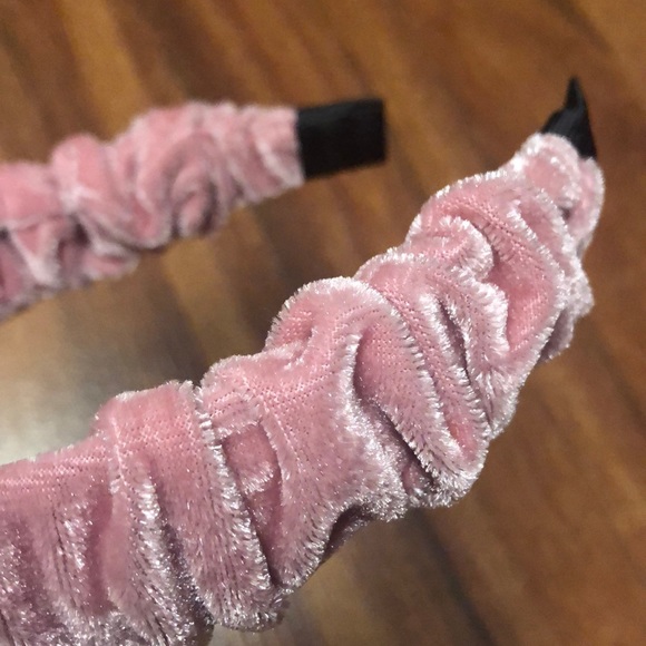 🆕 LAST | Scrunched Velvet Headband - Picture 4 of 4